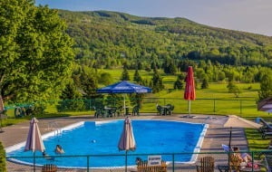 Château Bromont Pool