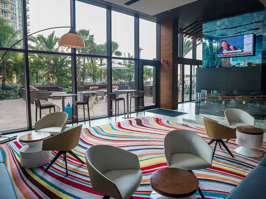 The Waterstone Resort & Marina Bar area