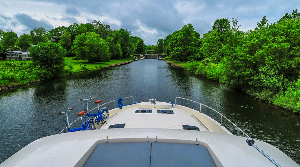 You are currently viewing Explore Canada’s Rideau Waterway on Le Boat