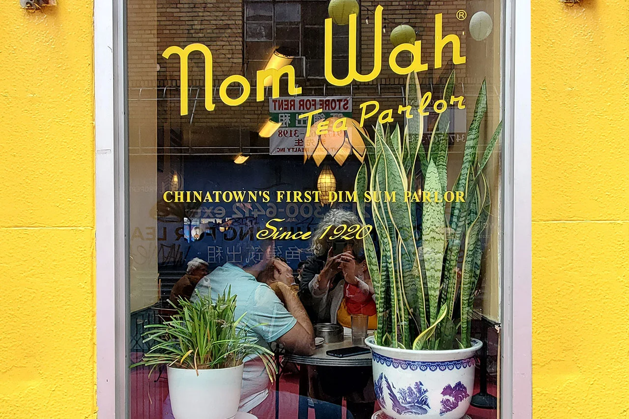 Nom Wah Tea Parlor, Chinatown, New York